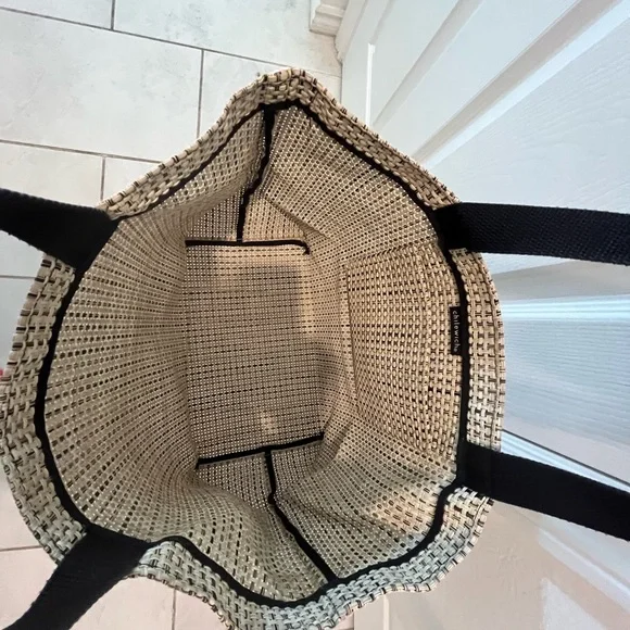 Chiliwich Tan and Black Checkered Tote Bag with Black Handles - Picture 3 of 6